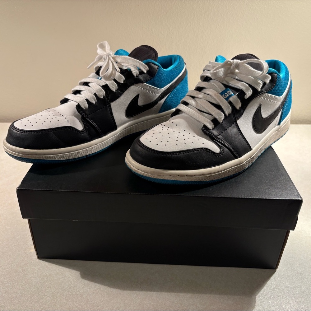Jordan Air 1 Low SE Laser Blue